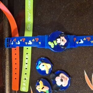 Disney Kids Character Watch Set Mckey Goofy Pluto Donald Adjustable Digital